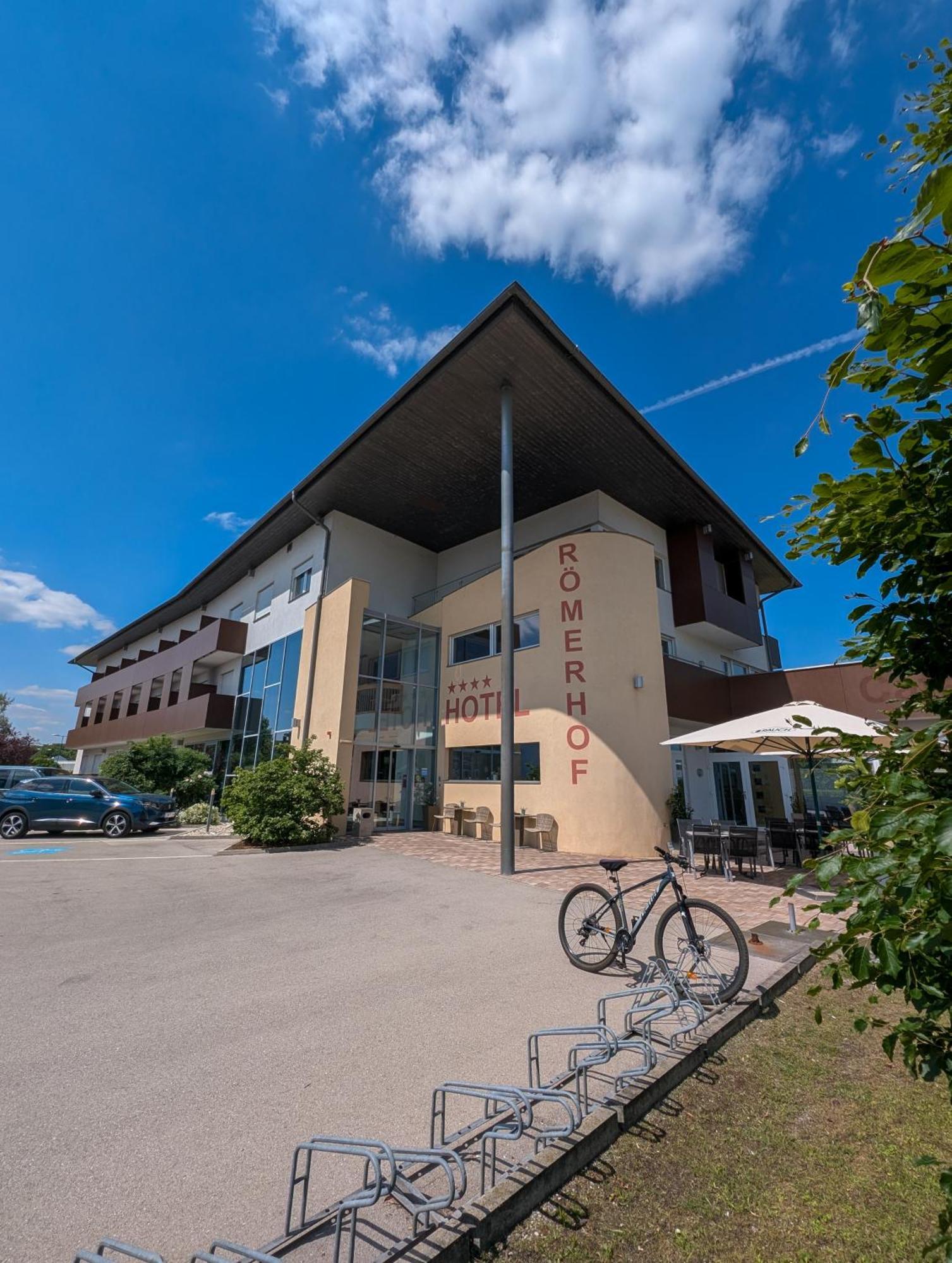 Hotel Roemerhof Tulln An Der Donau Exterior photo