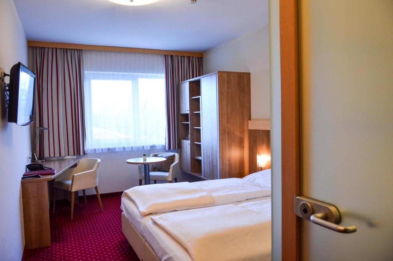 Hotel Roemerhof Tulln An Der Donau Exterior photo